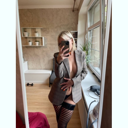     �  �e��   ��� ��-��������y